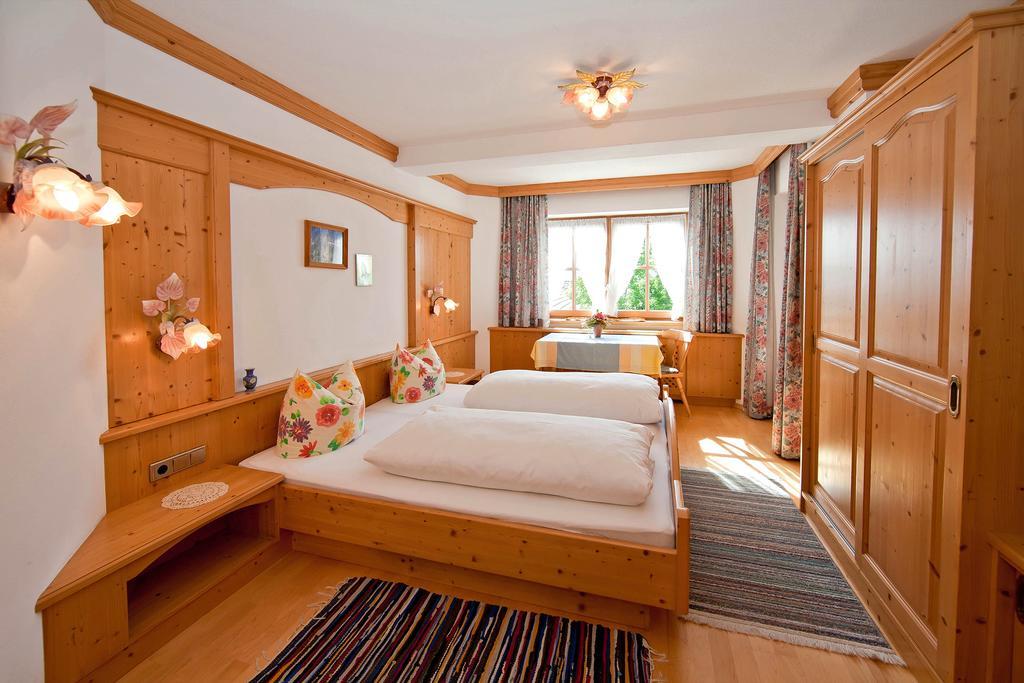 Hauser's Ferienhof Hart im Zillertal Zimmer foto